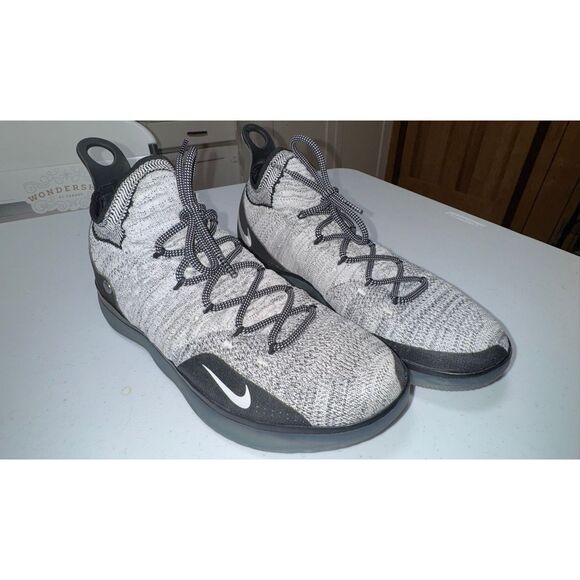 Kevin Durant Kd11 Zoom Nike Sneakers Size 13 Preowned in great condition - Picture 6 of 8